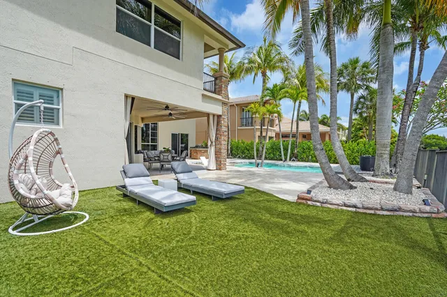 $1,745,000 | 718 Edgebrook Lane, West Palm Beach, FL 33411