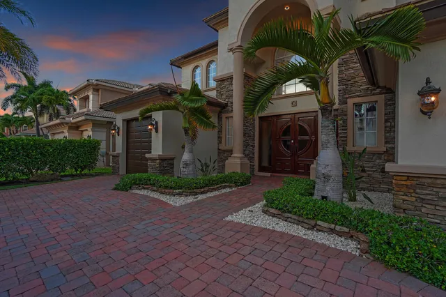 $1,745,000 | 718 Edgebrook Lane, West Palm Beach, FL 33411
