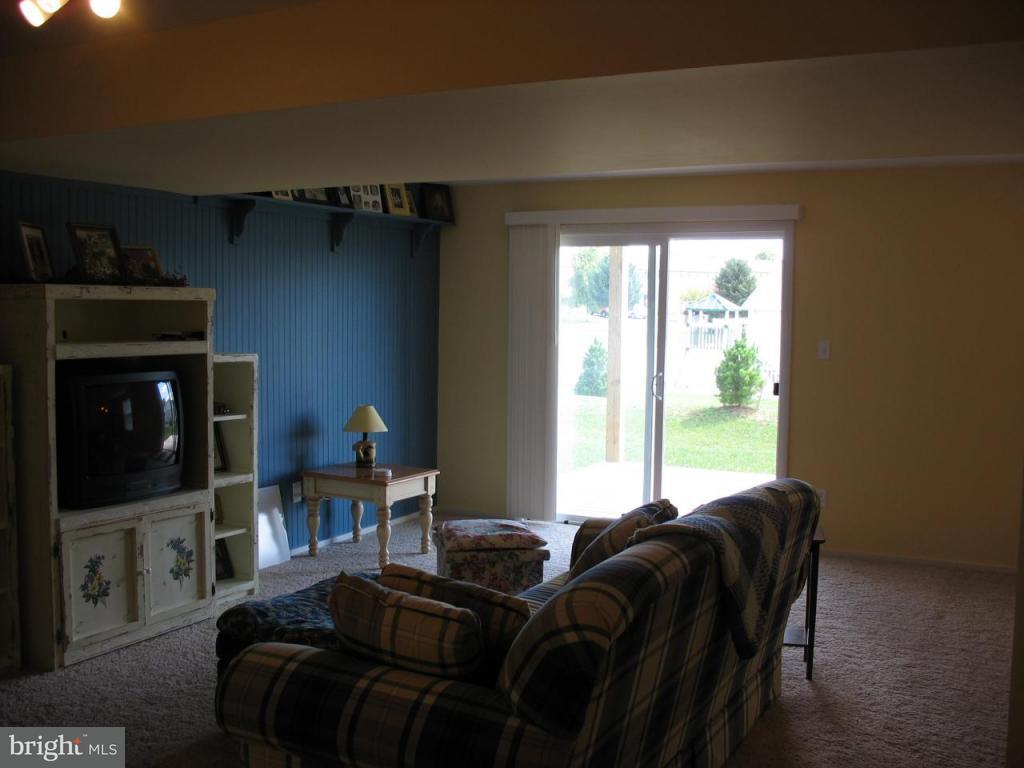 524 Fox Ridge Lane Lebanon, PA 17042 - Photo 5 of 9 Gallery Image 5