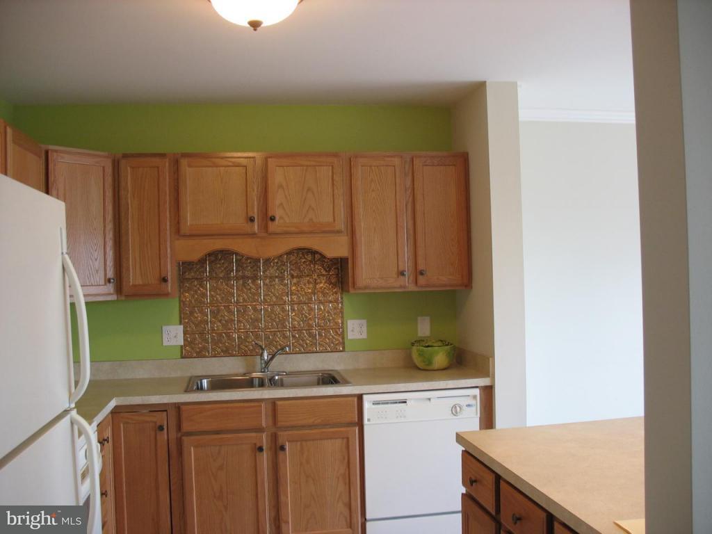 524 Fox Ridge Lane Lebanon, PA 17042 - Photo 6 of 9 Gallery Image 6
