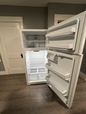 $2,500 | 17 Pennsylvania Avenue, Unit 3, Somerville, MA 02145