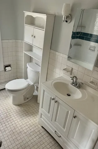 $2,500 | 17 Pennsylvania Avenue, Unit 3, Somerville, MA 02145