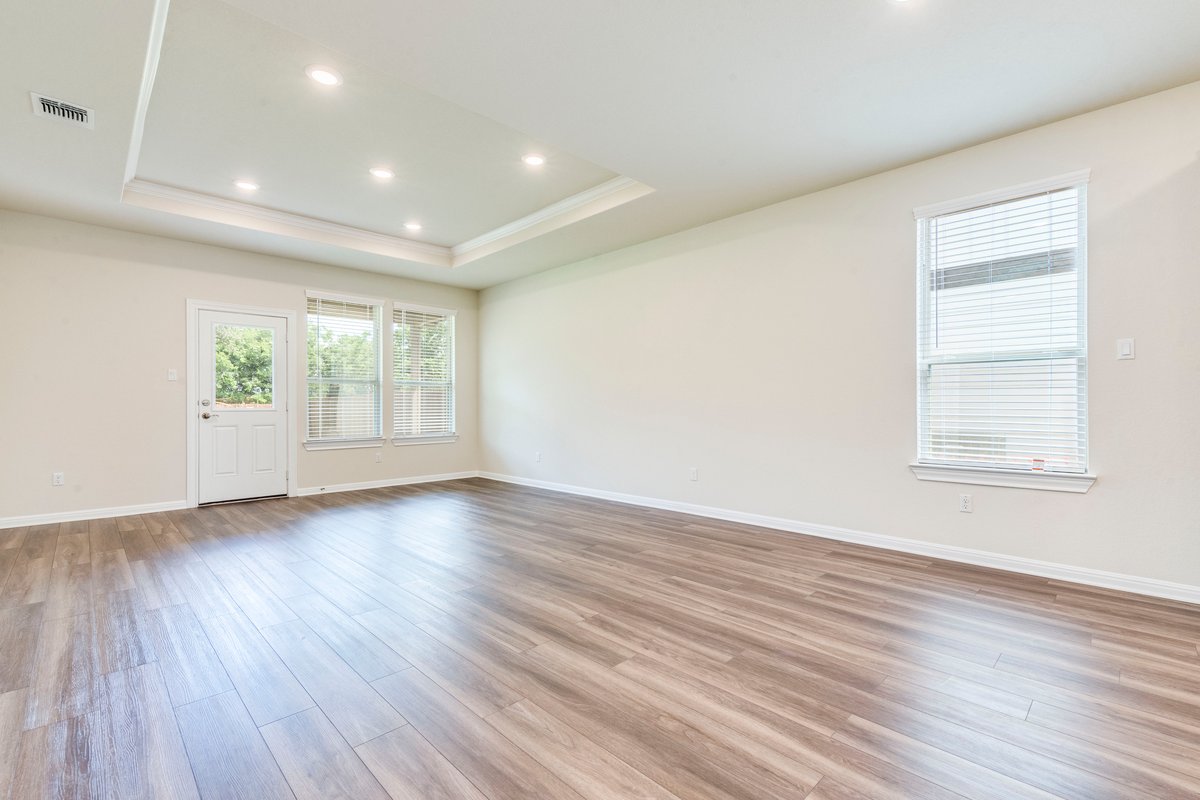 9108 Spire View Austin, TX 78744 - Photo 11 of 30