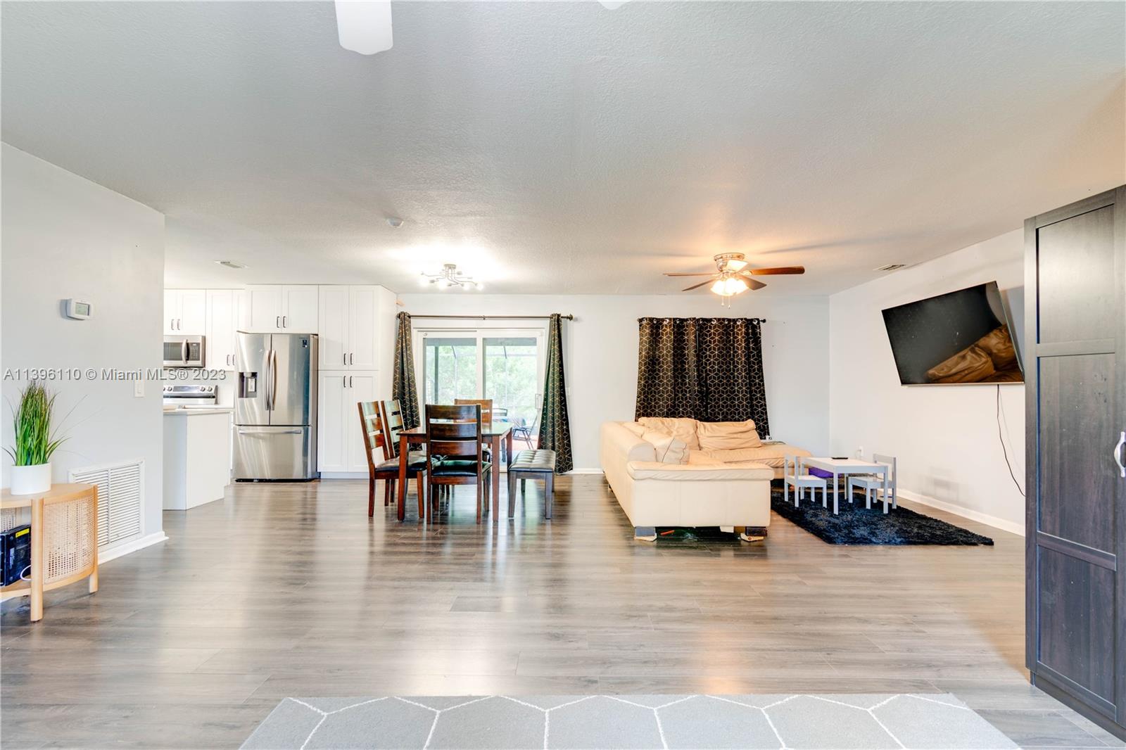 22512 Logwood Avenue Boca Raton, FL 33428 - Photo 14 of 39 Gallery Image 14