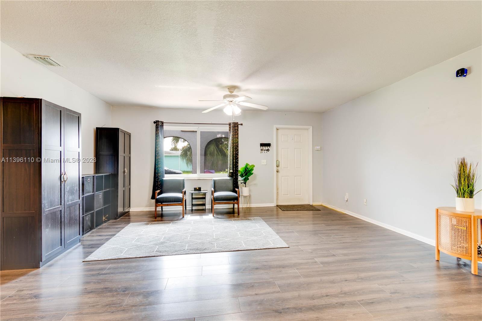 22512 Logwood Avenue Boca Raton, FL 33428 - Photo 6 of 39 Gallery Image 6