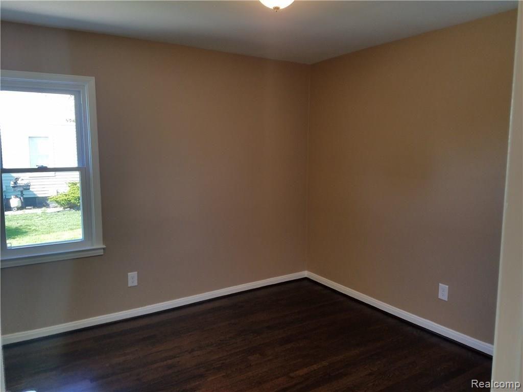 17681 Ruth Street Melvindale, MI 48122 - Photo 15 of 59