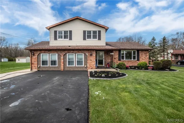 $419,000 | 4430 Creek Road, Lewiston, NY 14092