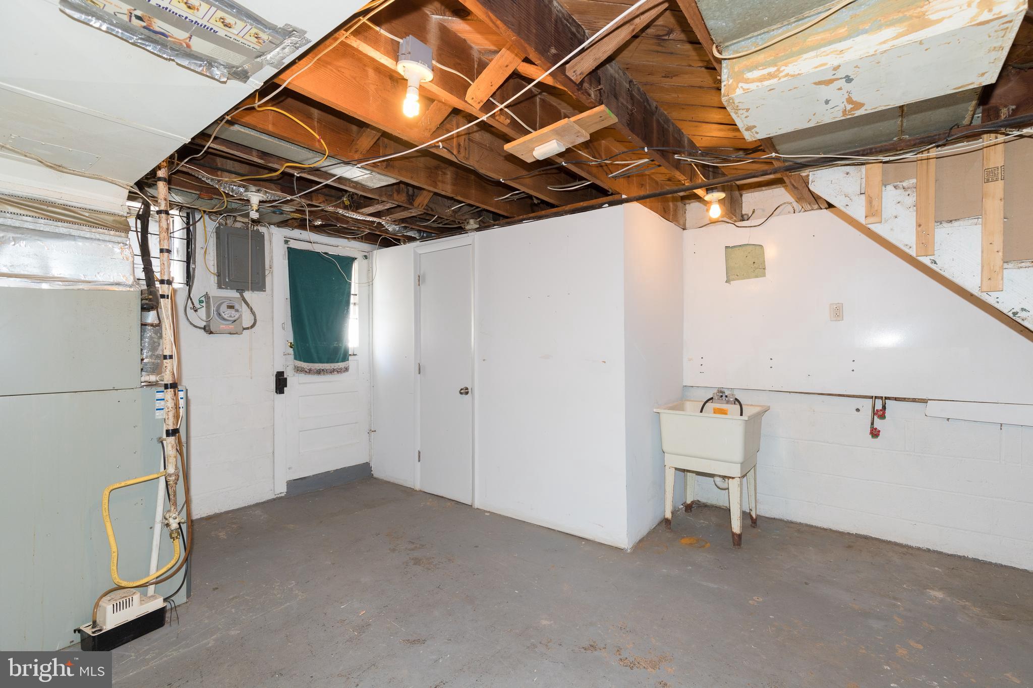 1912 Frames Road Baltimore, MD 21222 - Photo 20 of 32