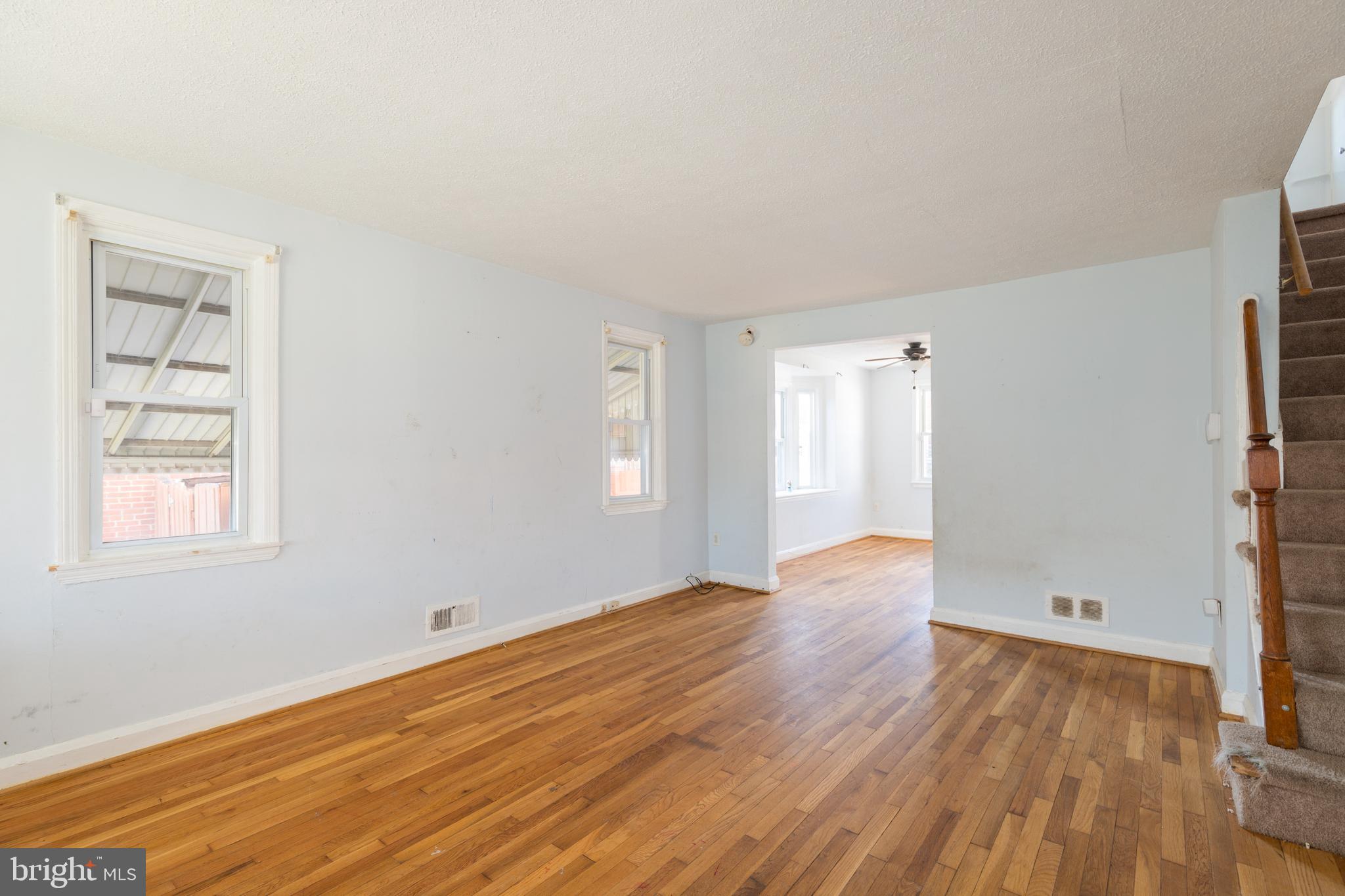 1912 Frames Road Baltimore, MD 21222 - Photo 4 of 32
