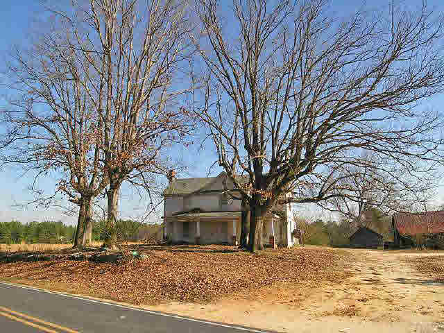 4349 Gillburg Road Kittrell, NC 27544 - Photo 2 of 8 Bigger house needs a lot of work.