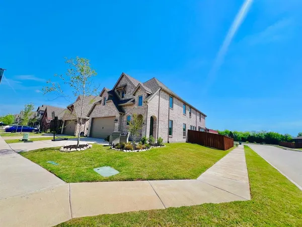 $2,950 | 3941 Talisker Boulevard, Sherman, TX 75090