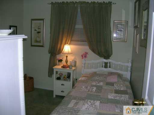 14 Winslow Road Edison, NJ 08837 - Photo 7 of 8 Gallery Image 7