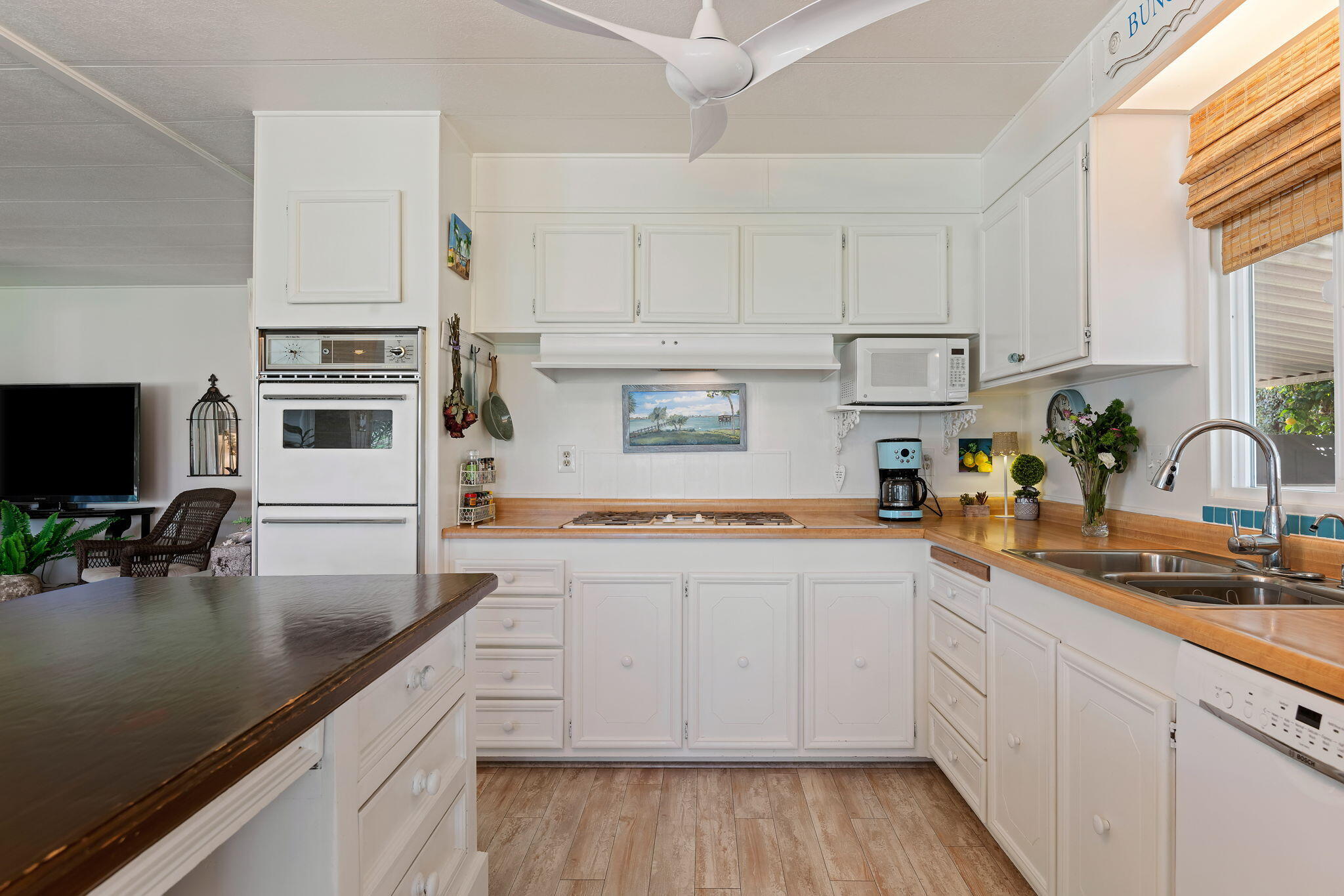 340 Old Mill Road, Unit 32 Santa Barbara, CA 93110 - Photo 14 of 39 14-Kitchen