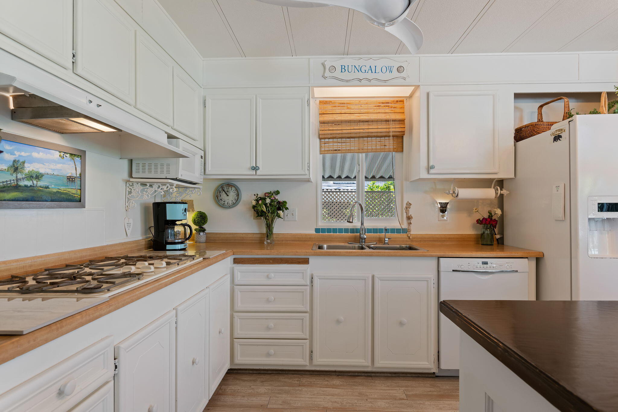 340 Old Mill Road, Unit 32 Santa Barbara, CA 93110 - Photo 15 of 39 15-Kitchen