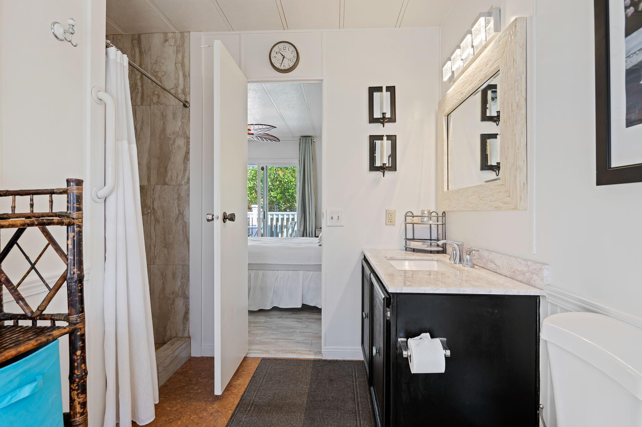 340 Old Mill Road, Unit 32 Santa Barbara, CA 93110 - Photo 22 of 39 22-Primary Bathroom