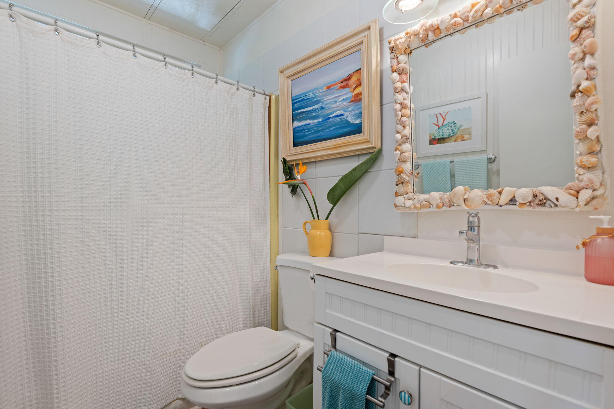 340 Old Mill Road, Unit 32 Santa Barbara, CA 93110 - Photo 26 of 39 26-Bathroom 2