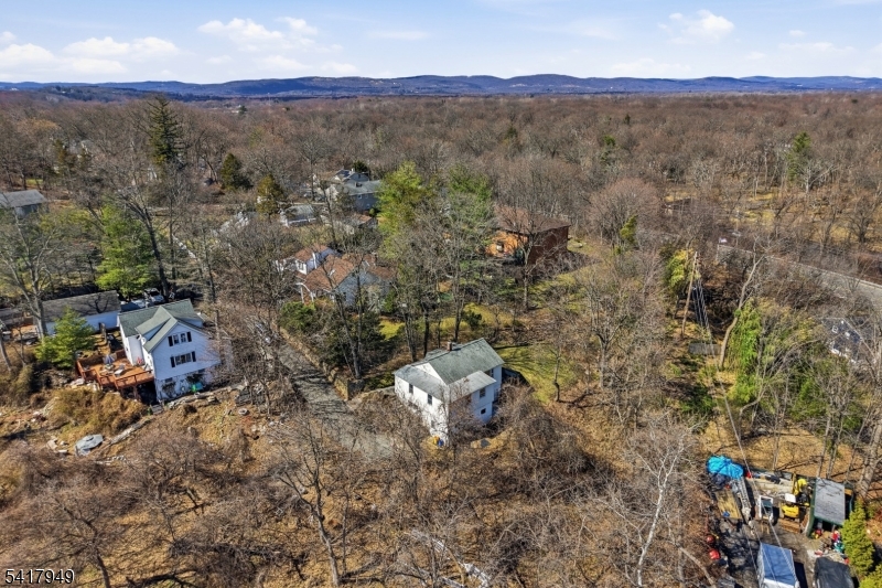 10 Minnehaha Path Lincoln Park, NJ 07035 - Photo 2 of 32 a view of city and mountain