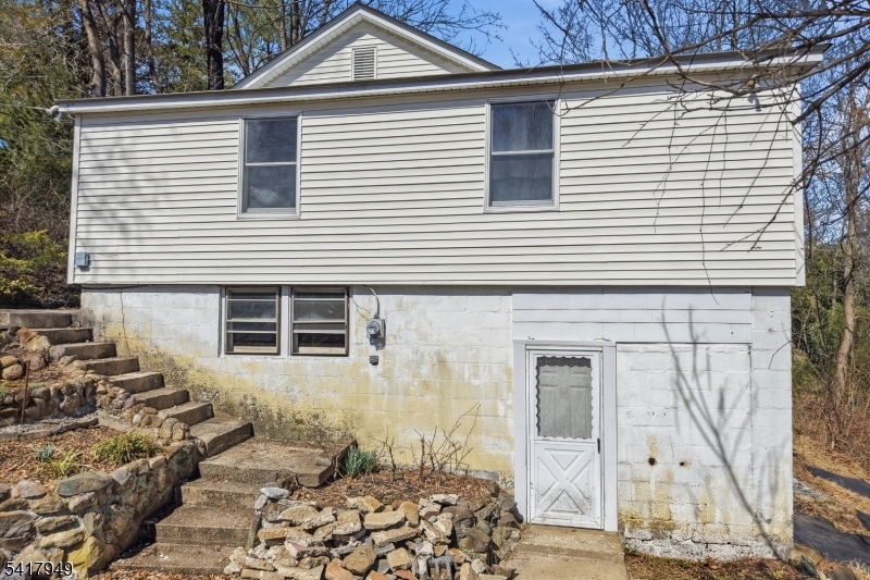 10 Minnehaha Path Lincoln Park, NJ 07035 - Photo 3 of 32 a front view of a house with a outdoor space