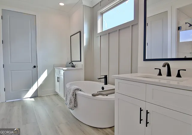 $749,900 | 45 Crest Haven, Senoia, GA 30276