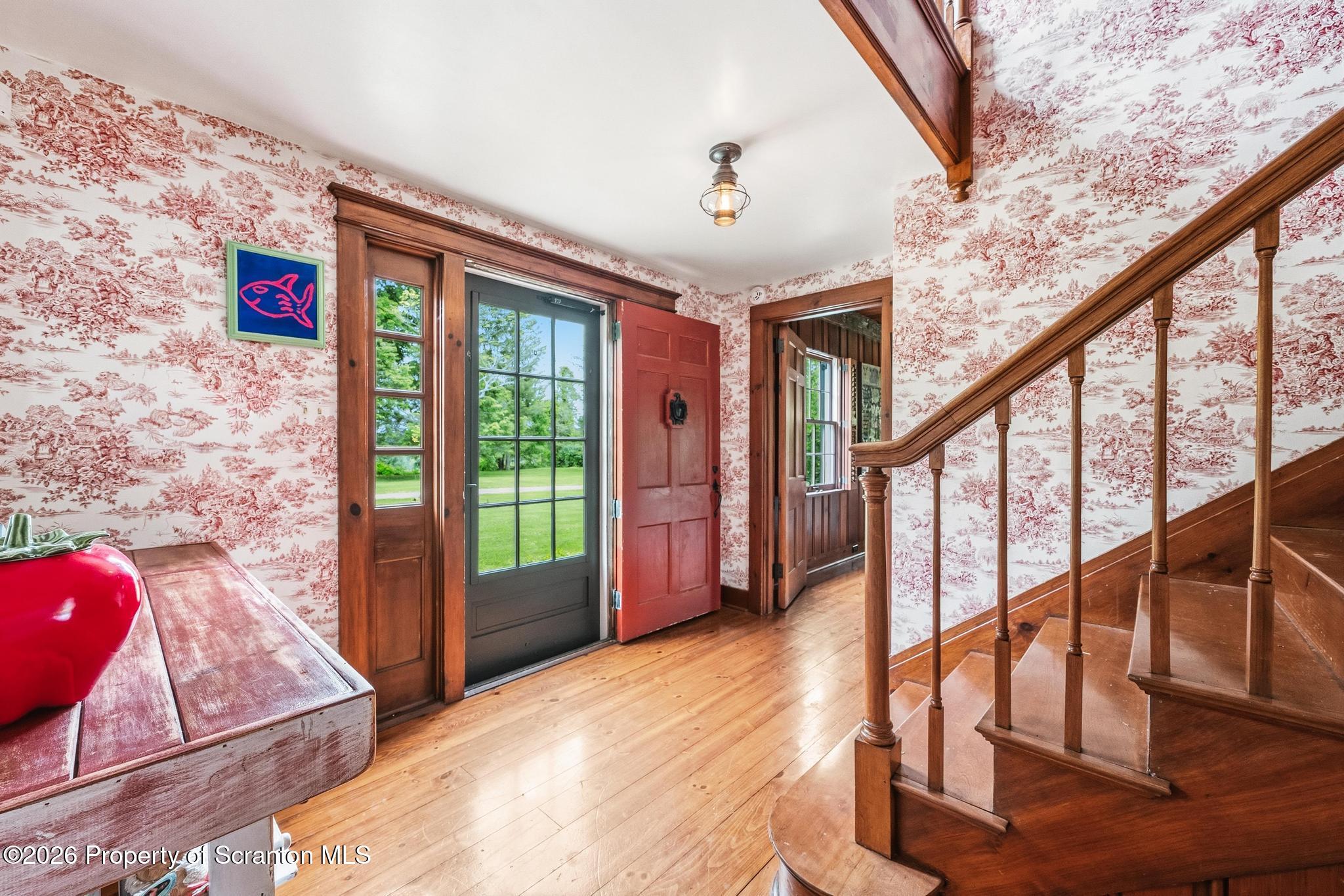 39 Golf Course Road Dallas, PA 18612 - Photo 4 of 111 DSC_8138-2