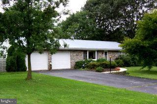 149 Ebersole Road Ephrata, PA 17522 - Photo 1 of 12 Gallery Image 1