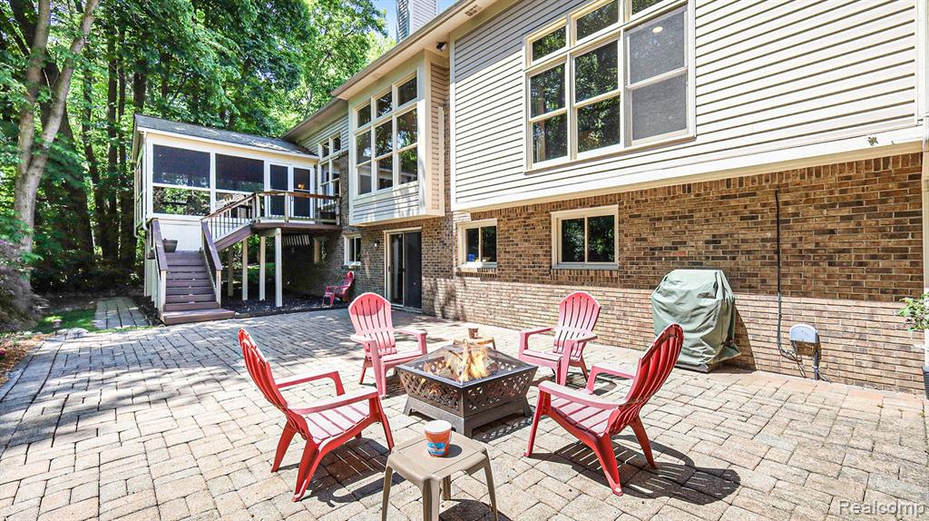 3827 Kaeleaf Road Lake Orion, MI 48360 - Photo 44 of 59