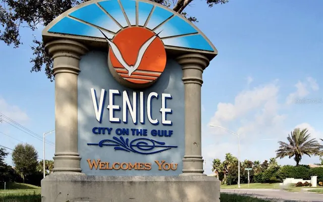 $799,900 | 445 Nokomis Avenue South, Unit 210, Venice, FL 34285