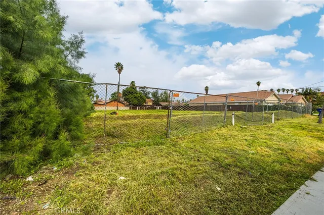 $289,000 | 1879 10th, Riverside, CA 92507