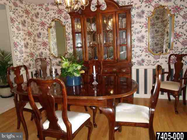 2745 Cambridge Road York, PA 17402 - Photo 6 of 17 Gallery Image 6