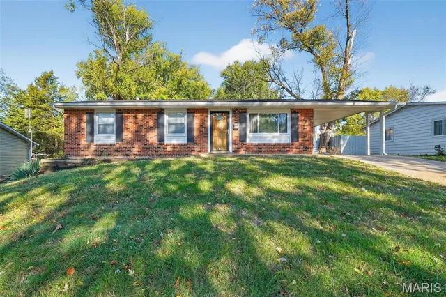 $230,000 | 3291 Bristol Hall Drive, Bridgeton, MO 63044