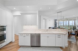 409 North Point Road, Unit 802 Osprey, FL 34229 - Photo 6 of 39