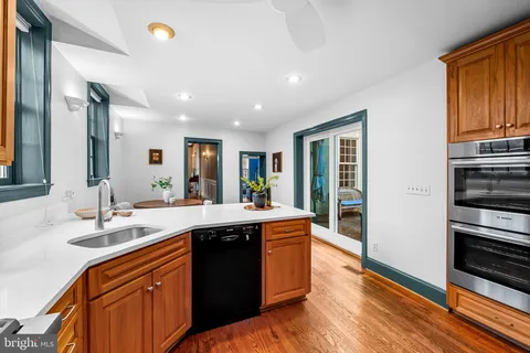 $995,000 | 137 West Lee Street, Baltimore, MD 21230