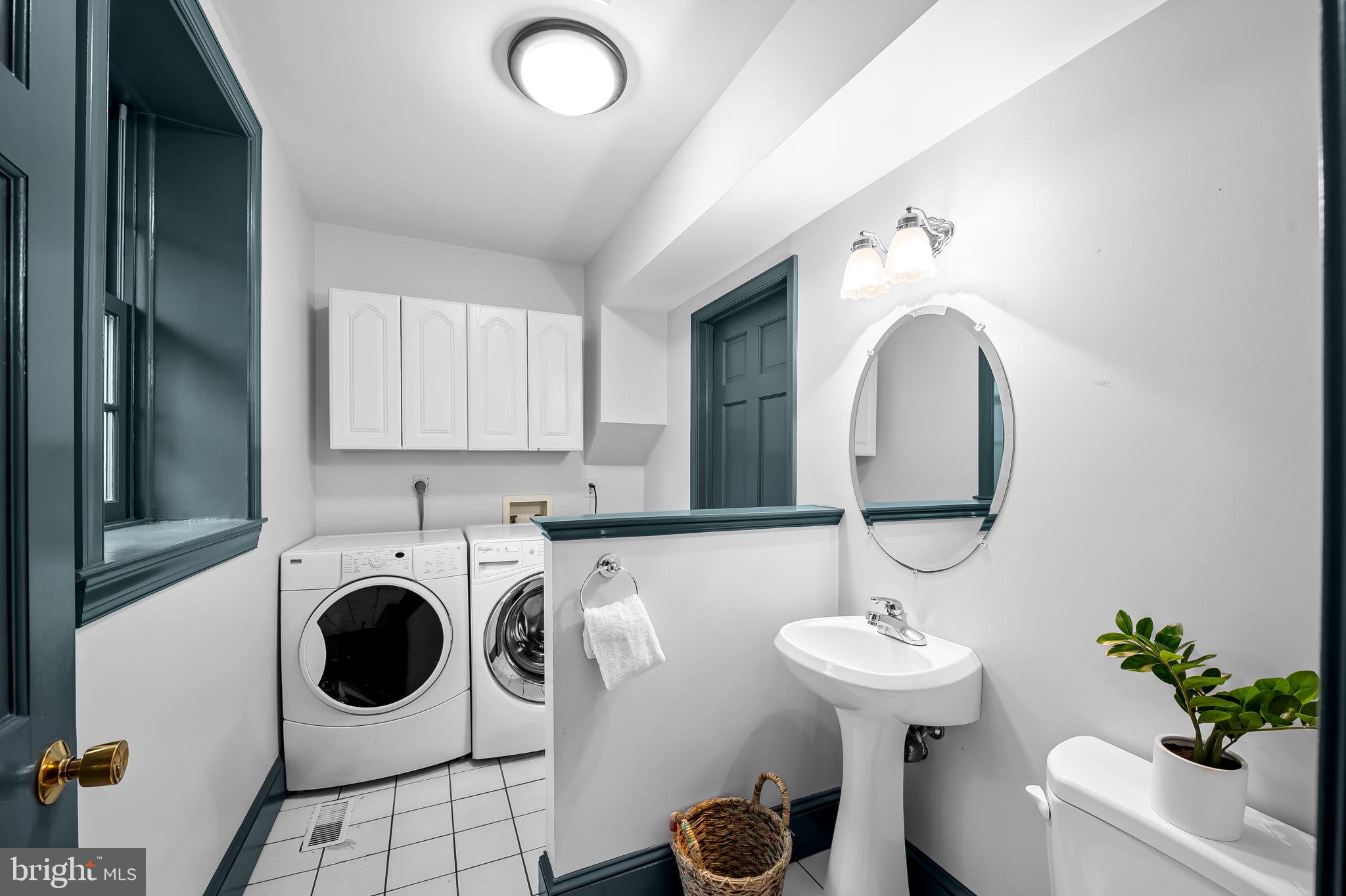 137 West Lee Street Baltimore, MD 21230 - Photo 20 of 65 Laundry/Half Bath