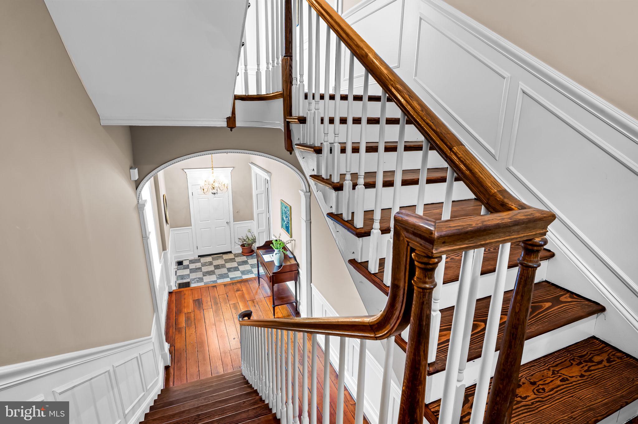 137 West Lee Street Baltimore, MD 21201 - Photo 28 of 74 Original Stairwell
