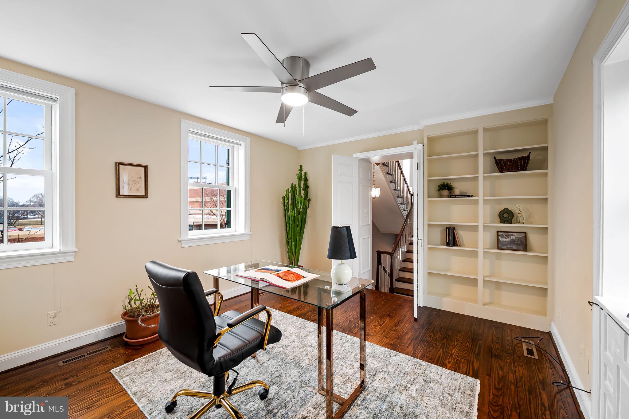 137 West Lee Street Baltimore, MD 21201 - Photo 29 of 74 Office/Den