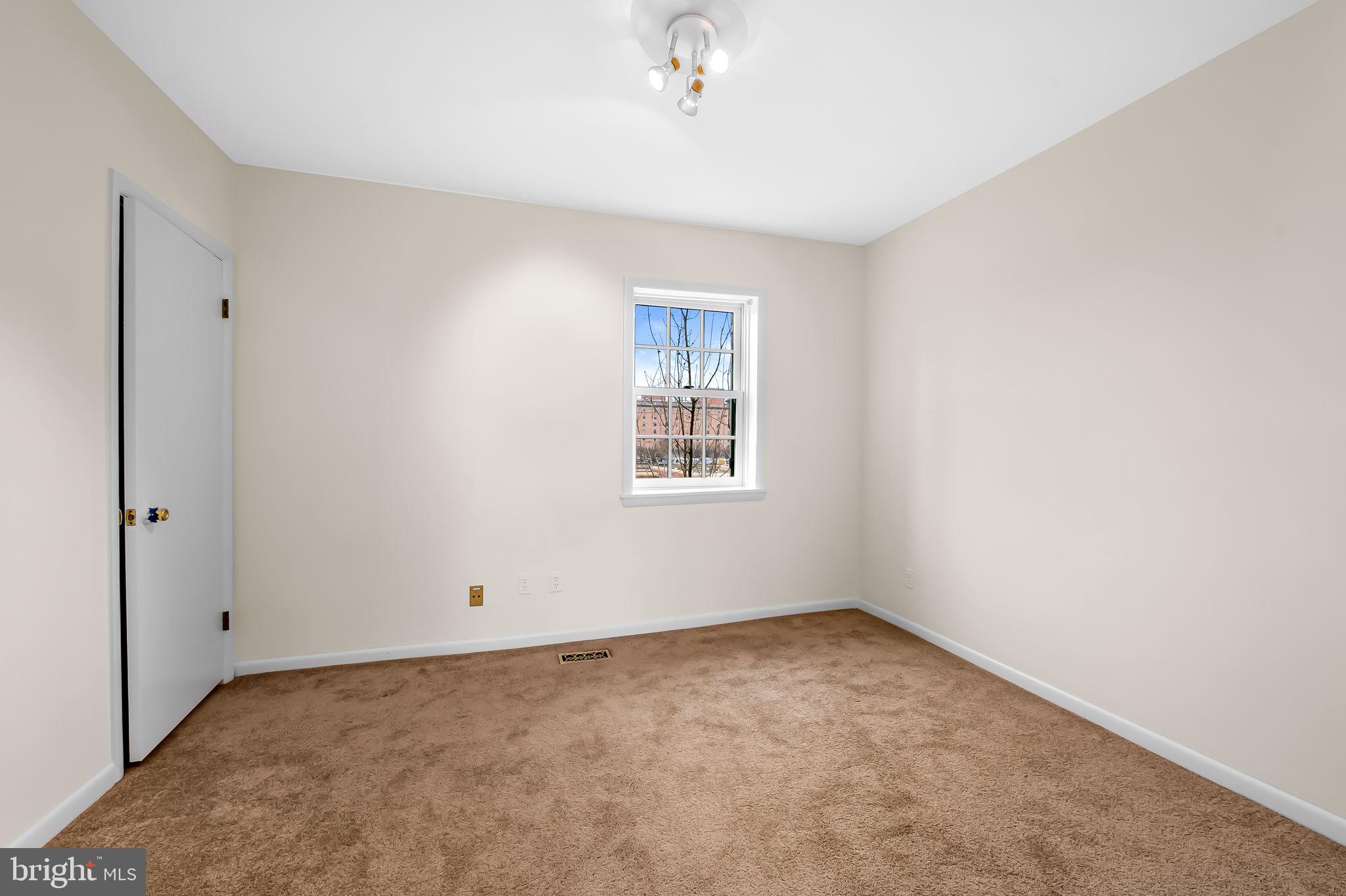 137 West Lee Street Baltimore, MD 21201 - Photo 61 of 74 Apartment Bedroom 2