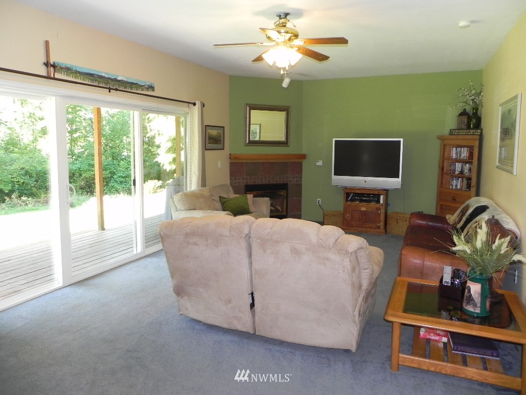 8718 Grandview Road Arlington, WA 98223 - Photo 5 of 20 Gallery Image 5