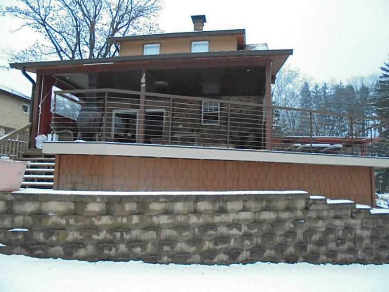 1033 Anderson Road Pittsburgh, PA 15209 - Photo 23 of 25 Exterior Back.