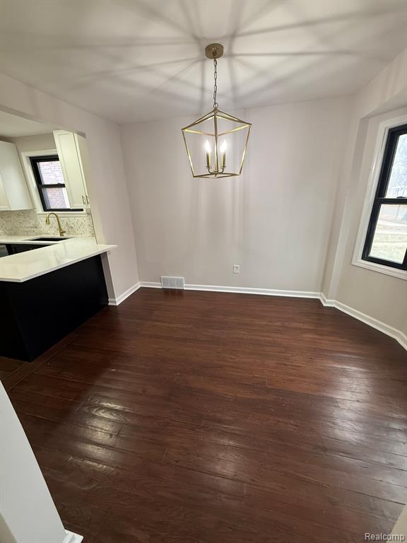 17267 Sunderland Road Detroit, MI 48219 - Photo 9 of 30