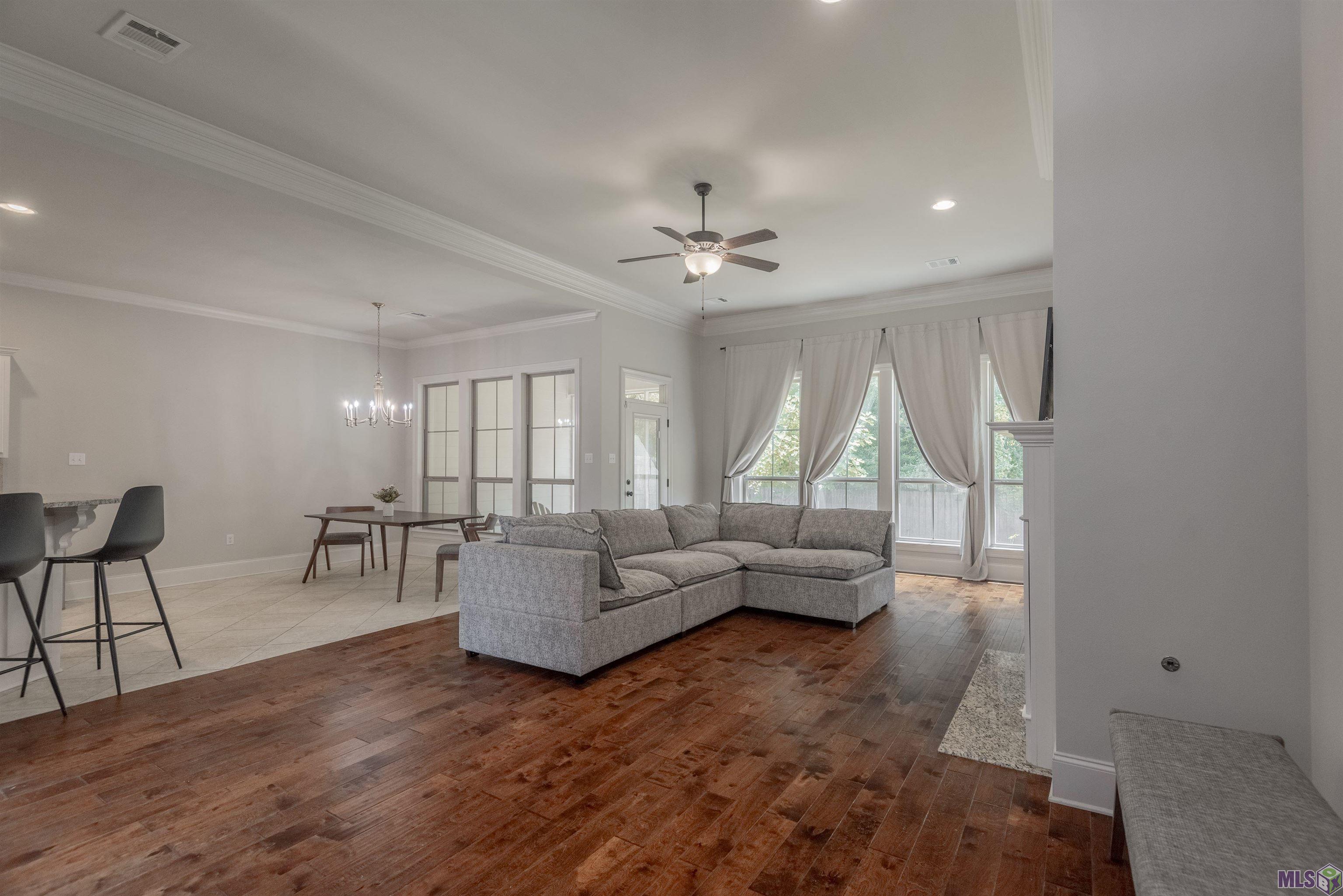 8316 Seville Court Baton Rouge, LA 70820 - Photo 2 of 21