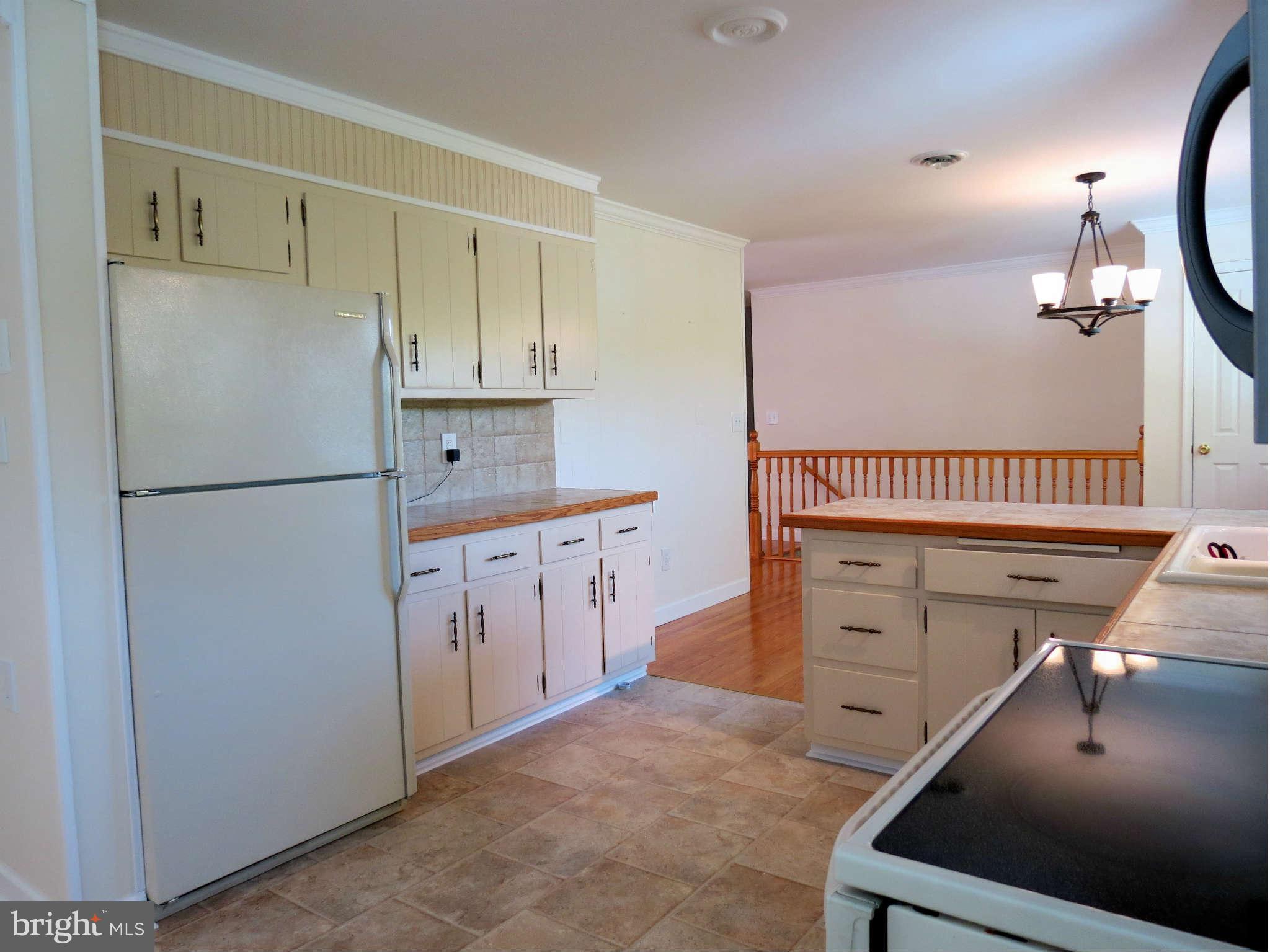 2353 Braddock Road Mount Airy, MD 21771 - Photo 9 of 30 Kitchen