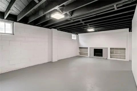 $275,000 | 8119 Madison Avenue, Kansas City, MO 64114