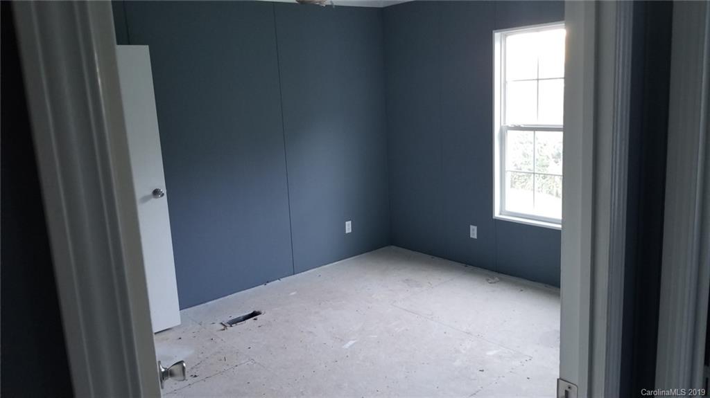 2995 Jamestown Road Morganton, NC 28655 - Photo 8 of 21 Gallery Image 8