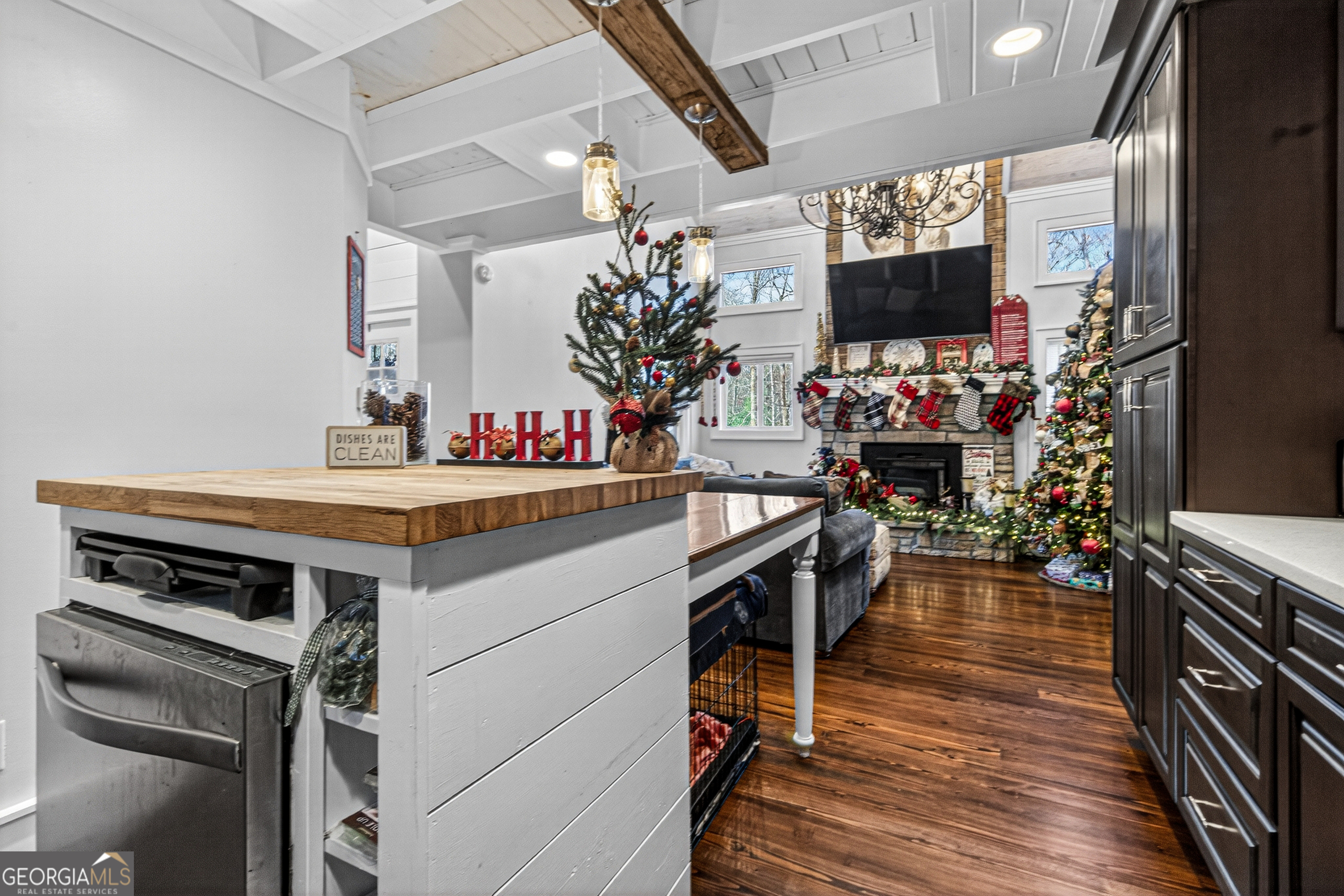 327 Polly Gap Road Clayton, GA 30525 - Photo 14 of 52