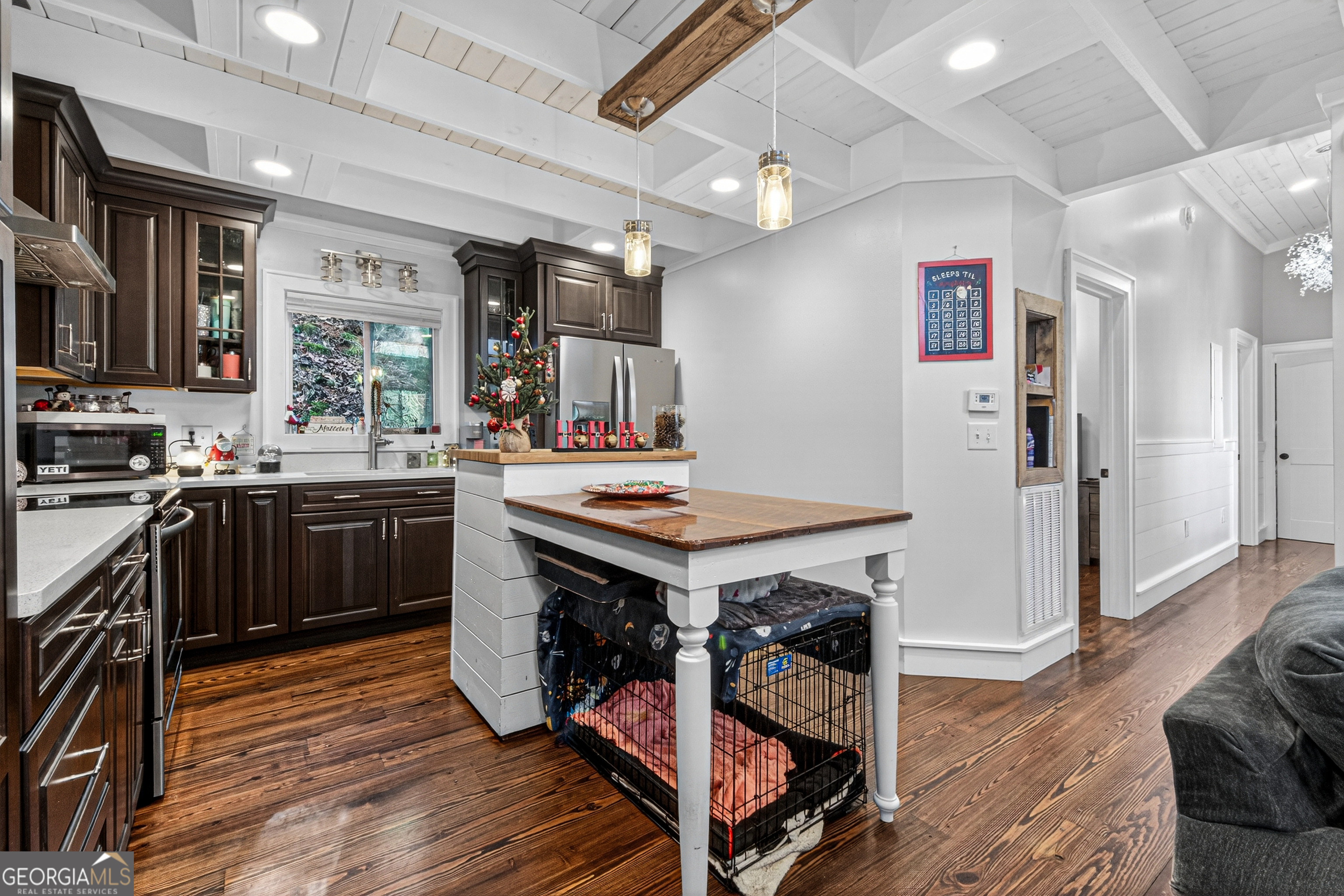 327 Polly Gap Road Clayton, GA 30525 - Photo 9 of 52