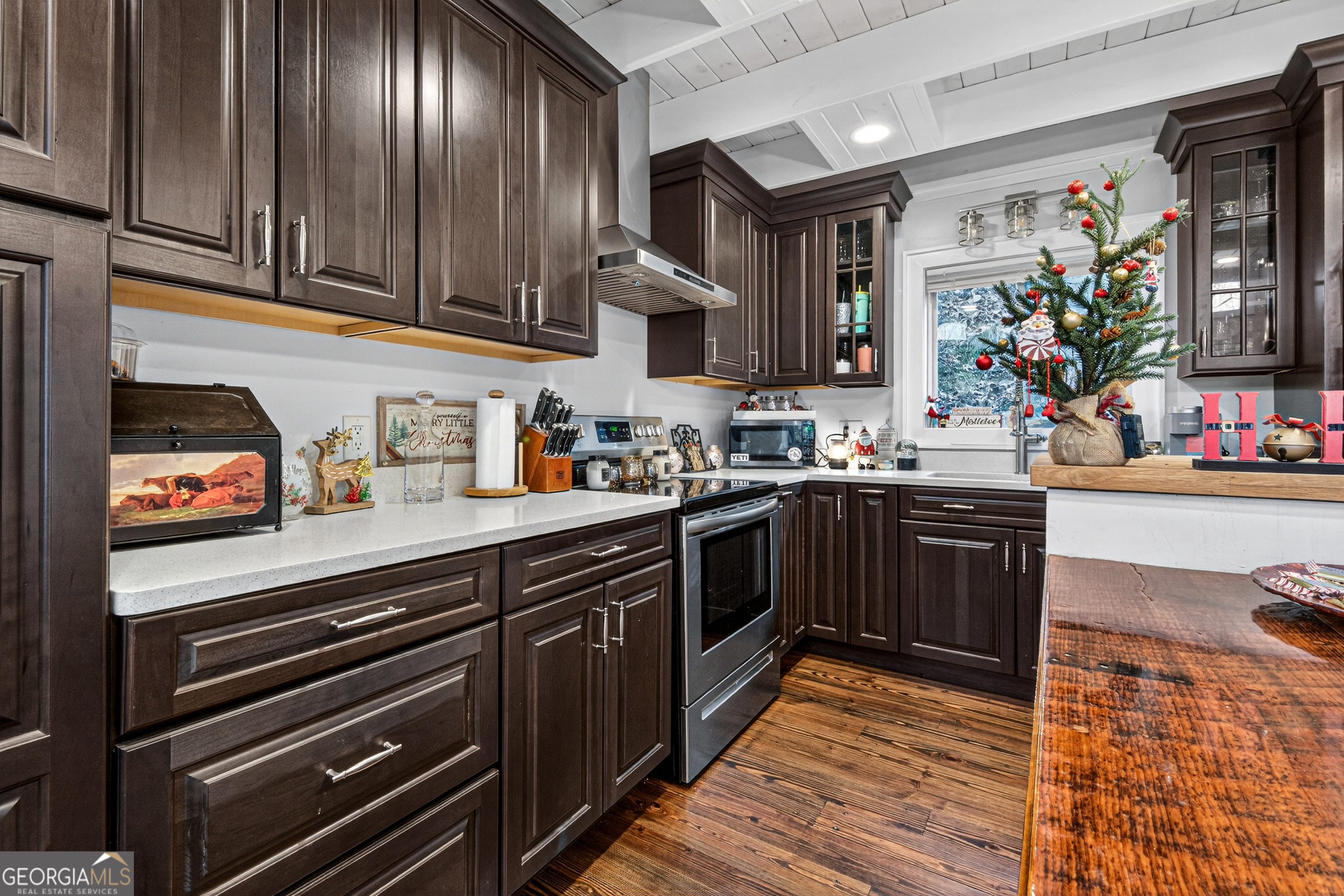 327 Polly Gap Road Clayton, GA 30525 - Photo 10 of 52