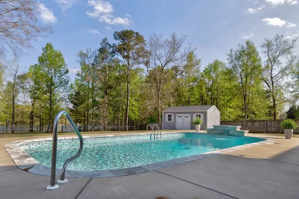 $510,000 | 183 Abberly Lane, Ellerslie, GA 31807