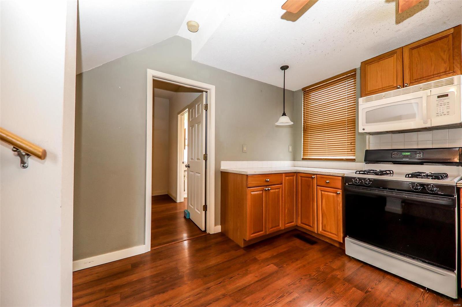 106 South Washington Street Troy, IL 62294 - Photo 4 of 20