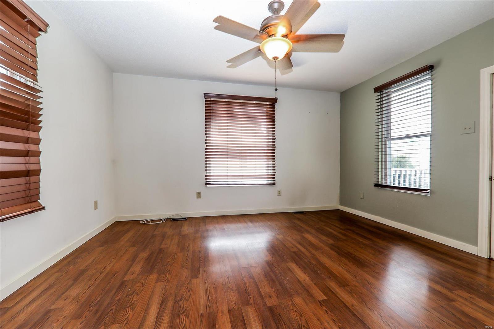 106 South Washington Street Troy, IL 62294 - Photo 9 of 20