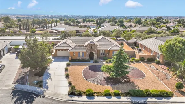 $675,000 | 12916 Hyperion Lane, Apple Valley, CA 92308